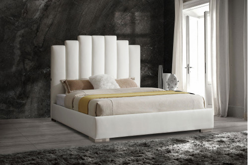 Whiteline™ Jordan King Bed - White