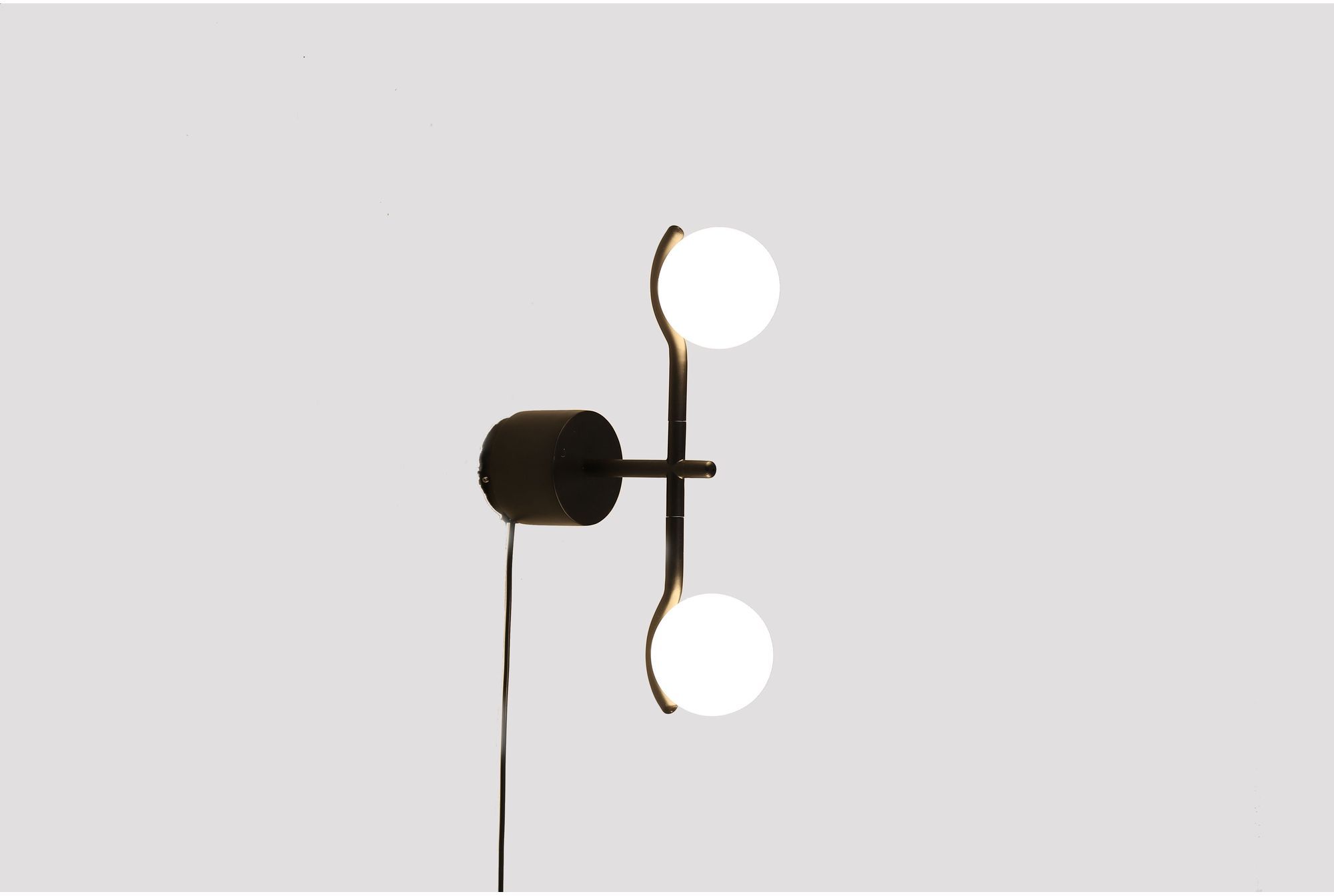 Mobital - Pluto Wall Lamp in Black