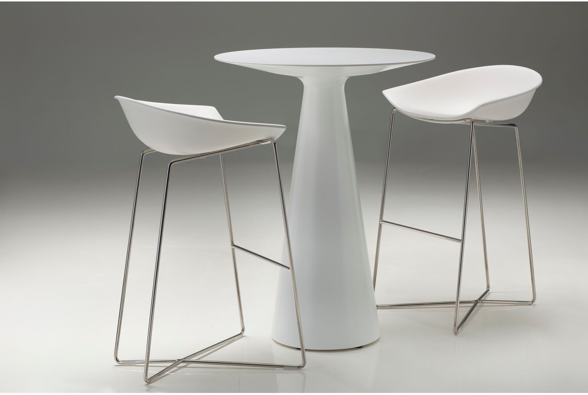 Mobital - Paraiso Bar Stool in White