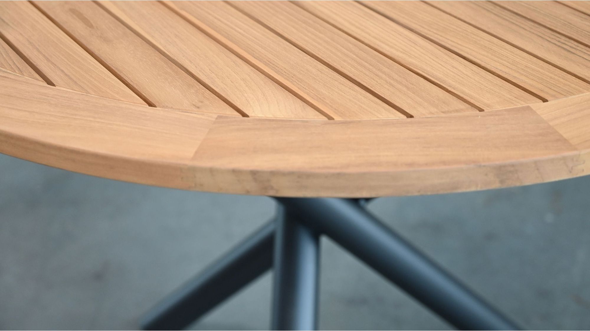 Mobital - Torch Round Dining Table in Teak Top