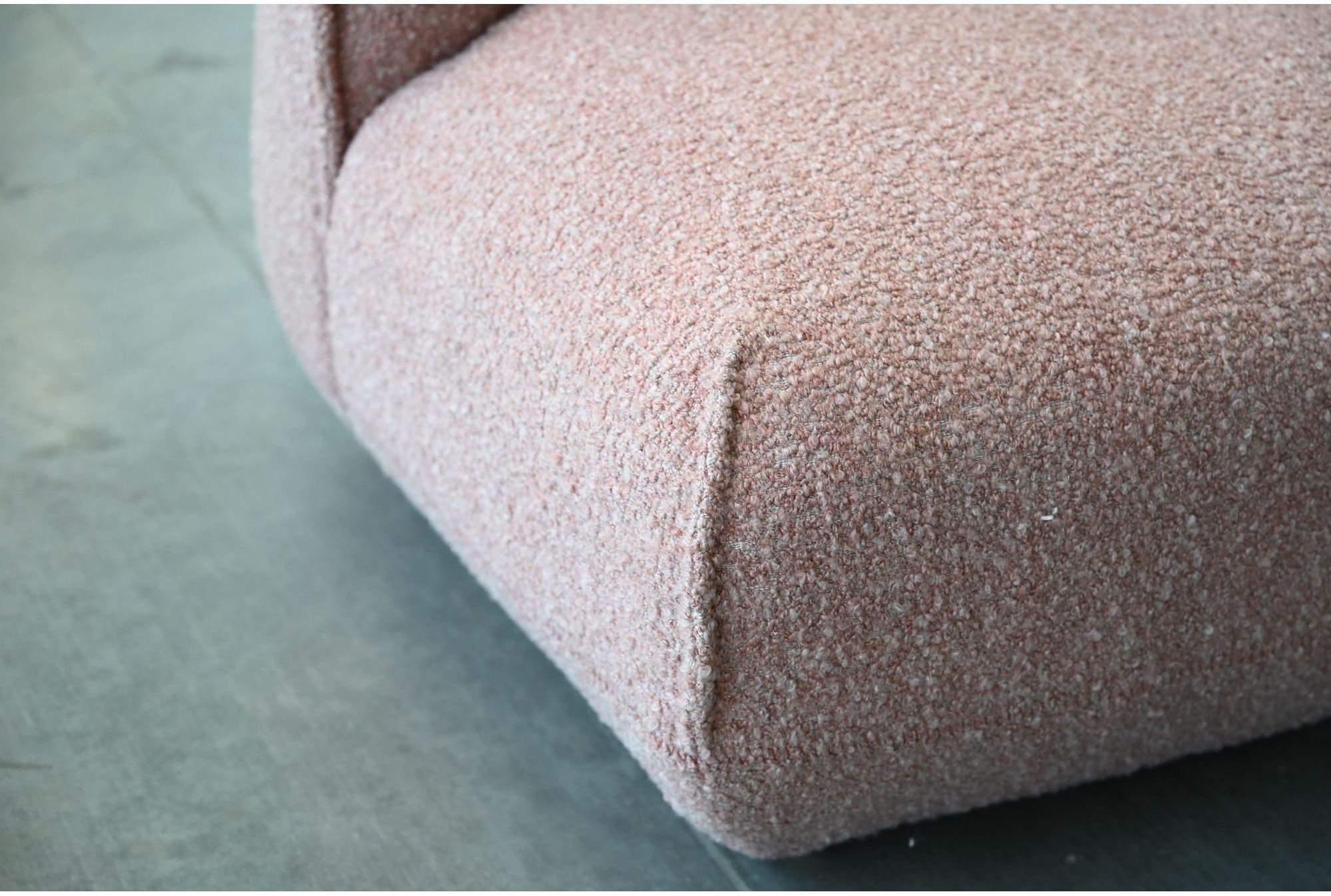 Mobital Kitsui Lounge Chair - Coral