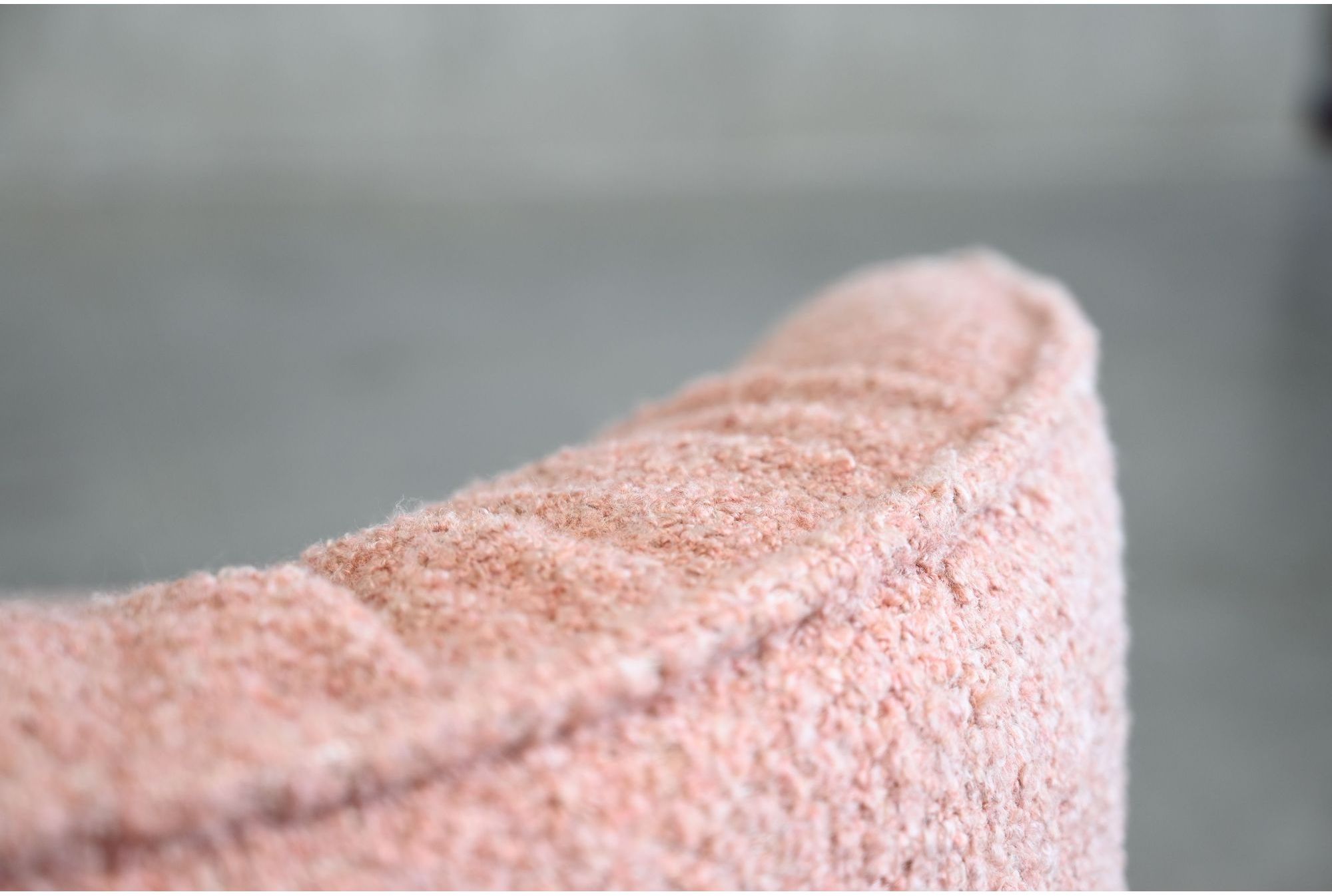 Mobital Kitsui Lounge Chair - Coral