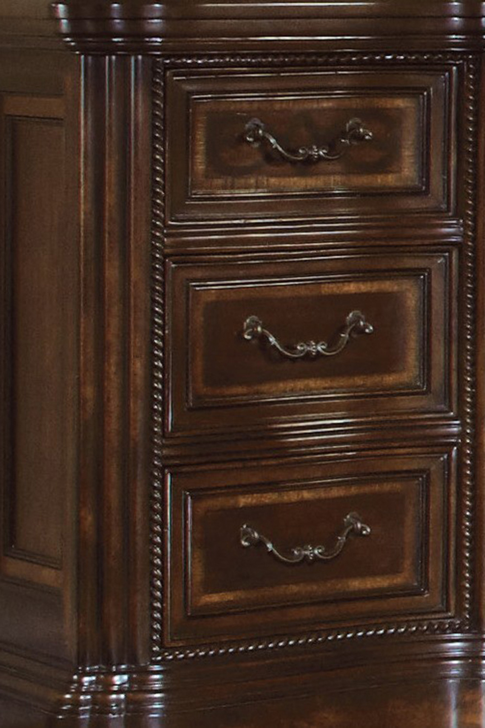 A.R.T. - Valencia Dresser