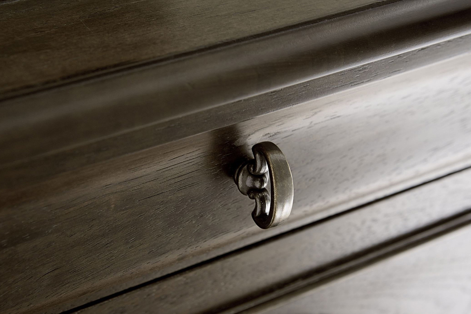 A.R.T. - St. Germain Drawer Chest