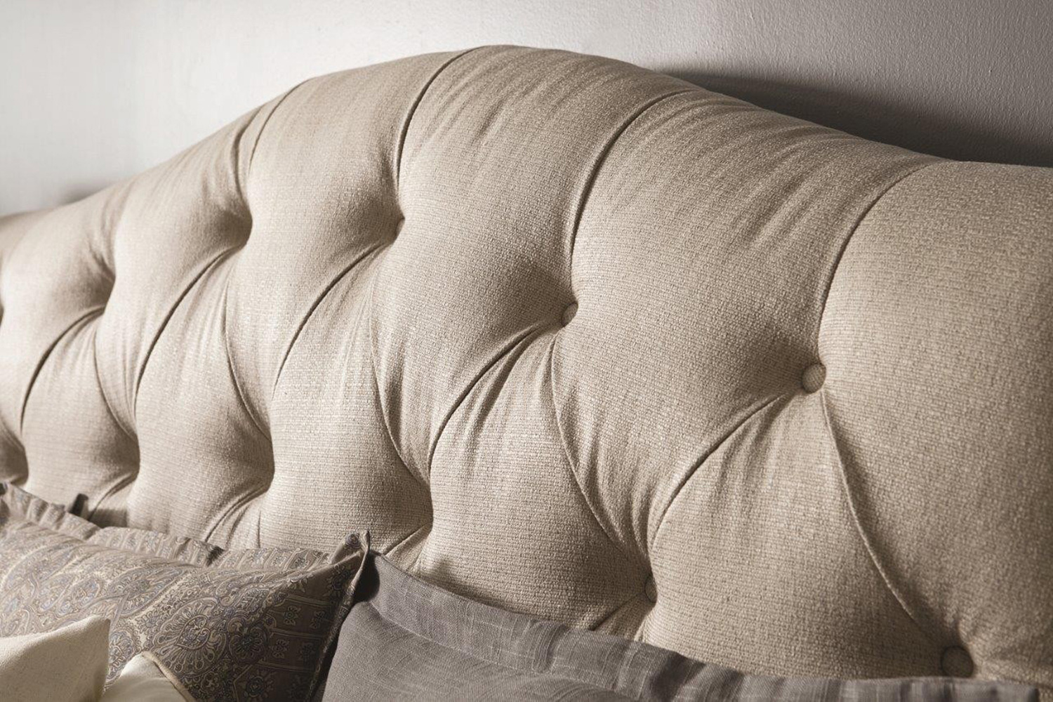 A.R.T. Furniture Summer Creek Shoals Upholstered Tufted Sleigh Bed - King Size