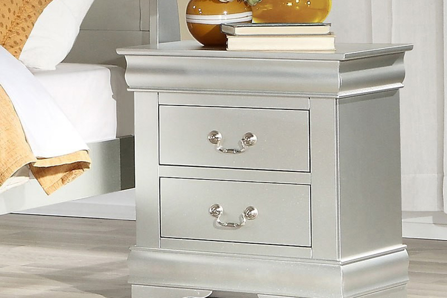 ACME Louis Philippe Youth Sleigh Bed - Platinum
