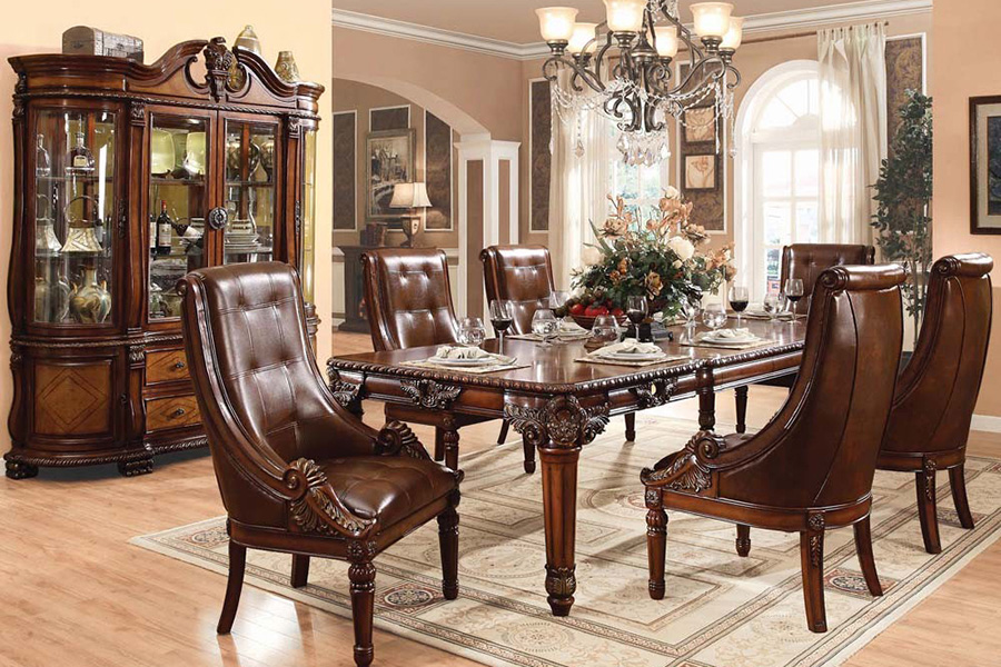 ACME - Winfred Dining Table in Cherry
