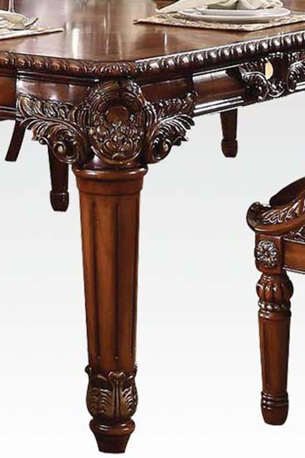 ACME - Winfred Dining Table in Cherry