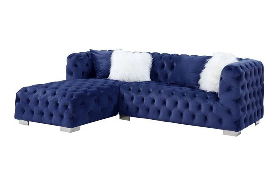 ACME - Syxtyx Sectional Sofa with 4 Pillows