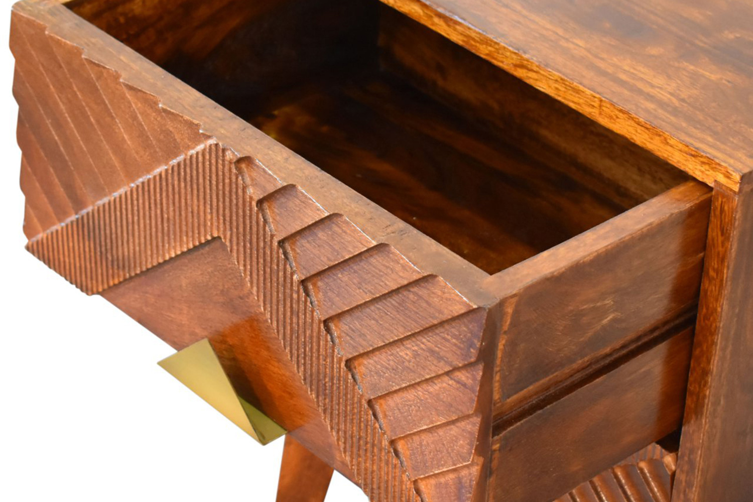 Artisan - Alma Bedside