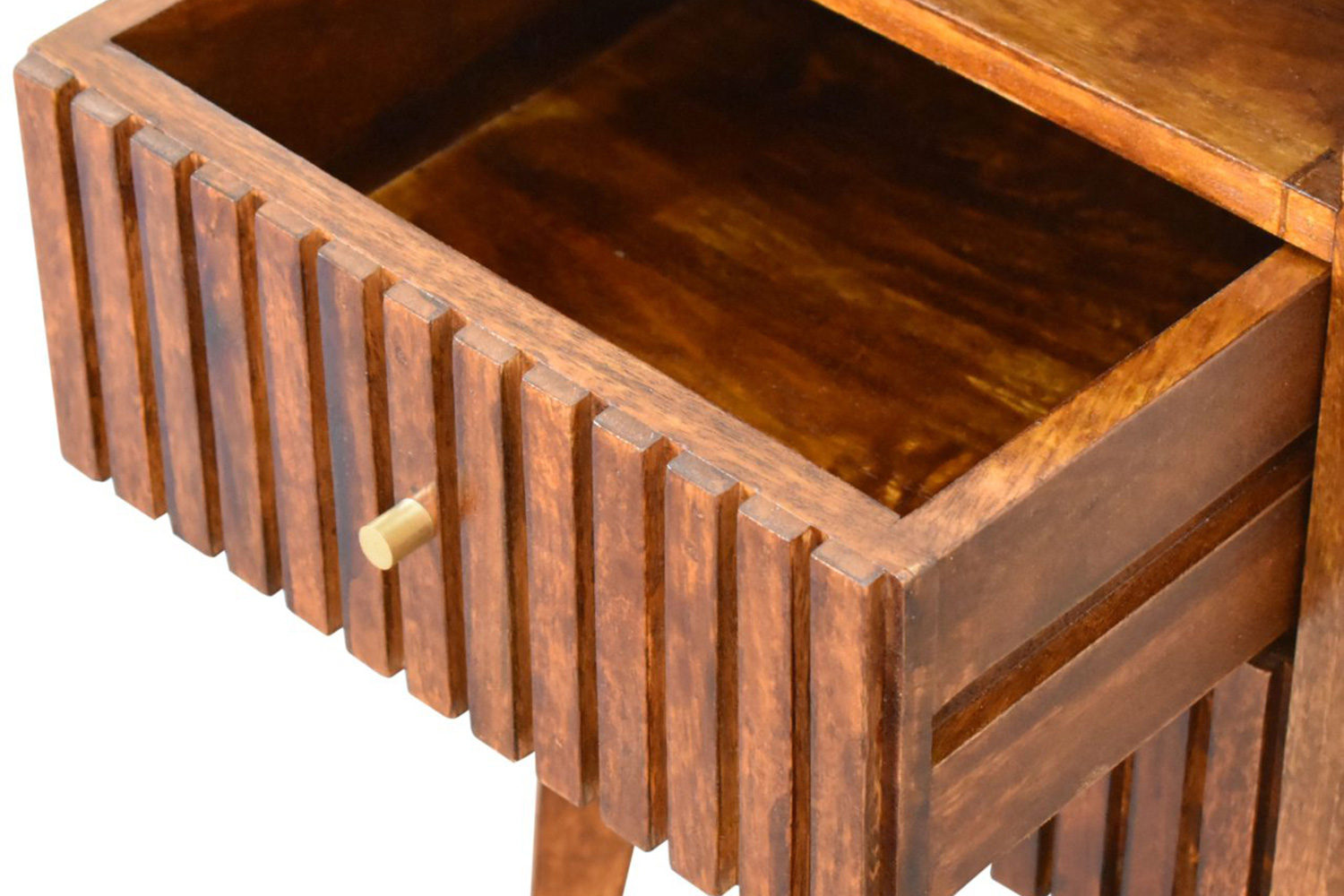 Artisan - Reeve Bedside