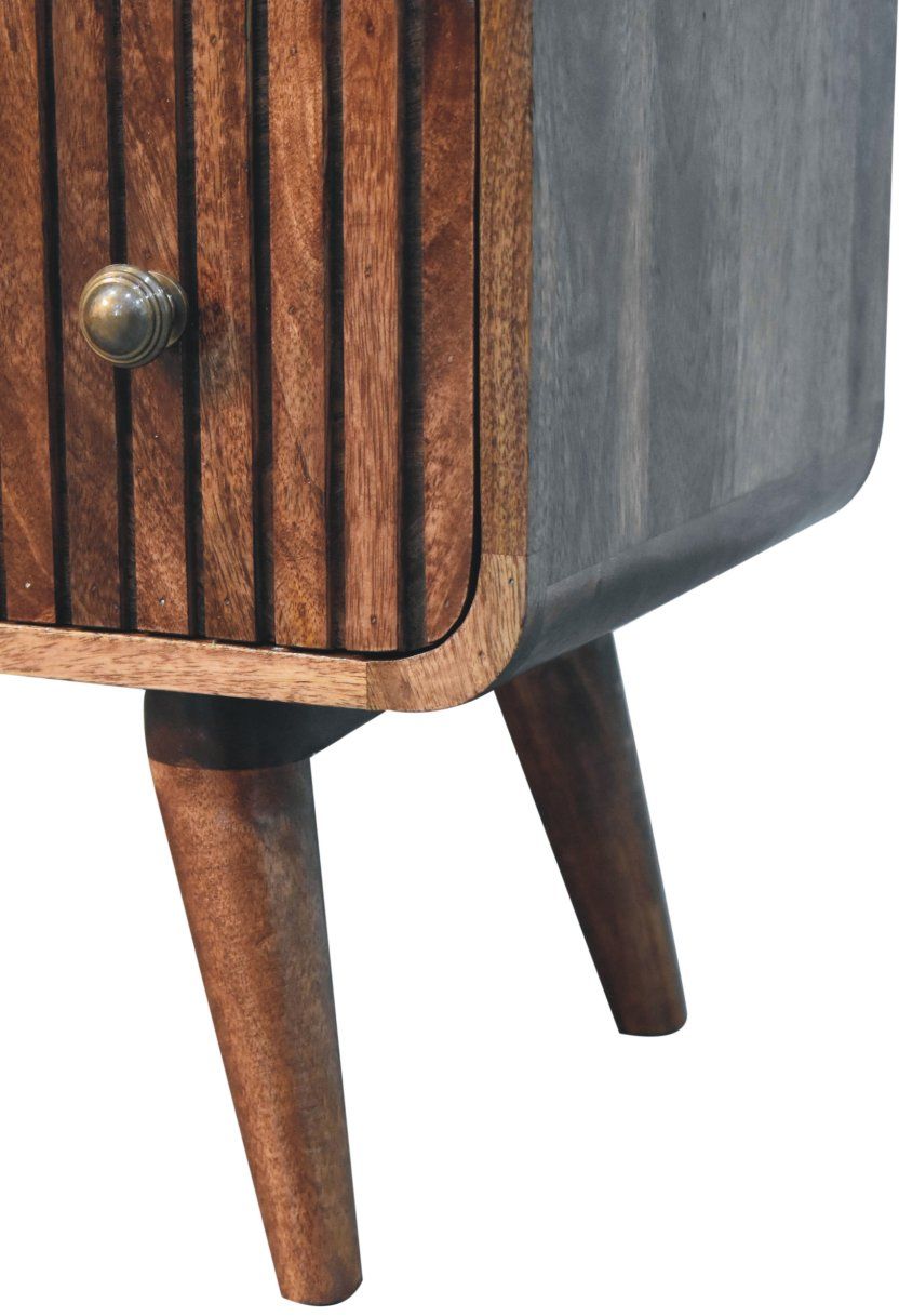 Artisan - Honey Caramel T-Bar Ridged Chest