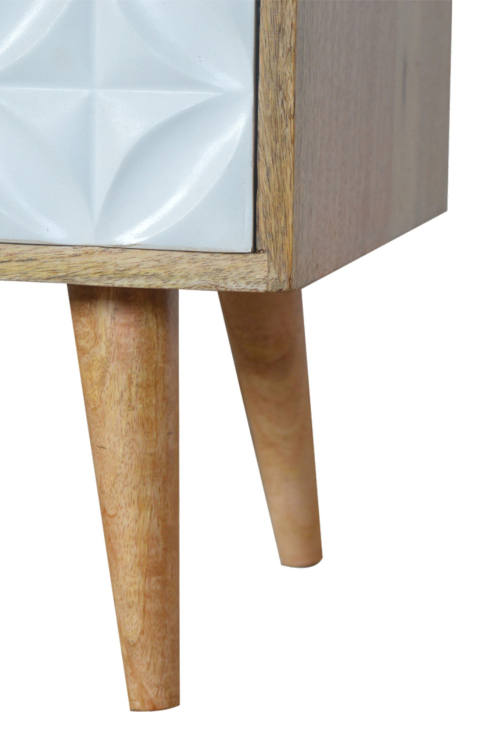 Artisan - Daisy Carved Media Unit