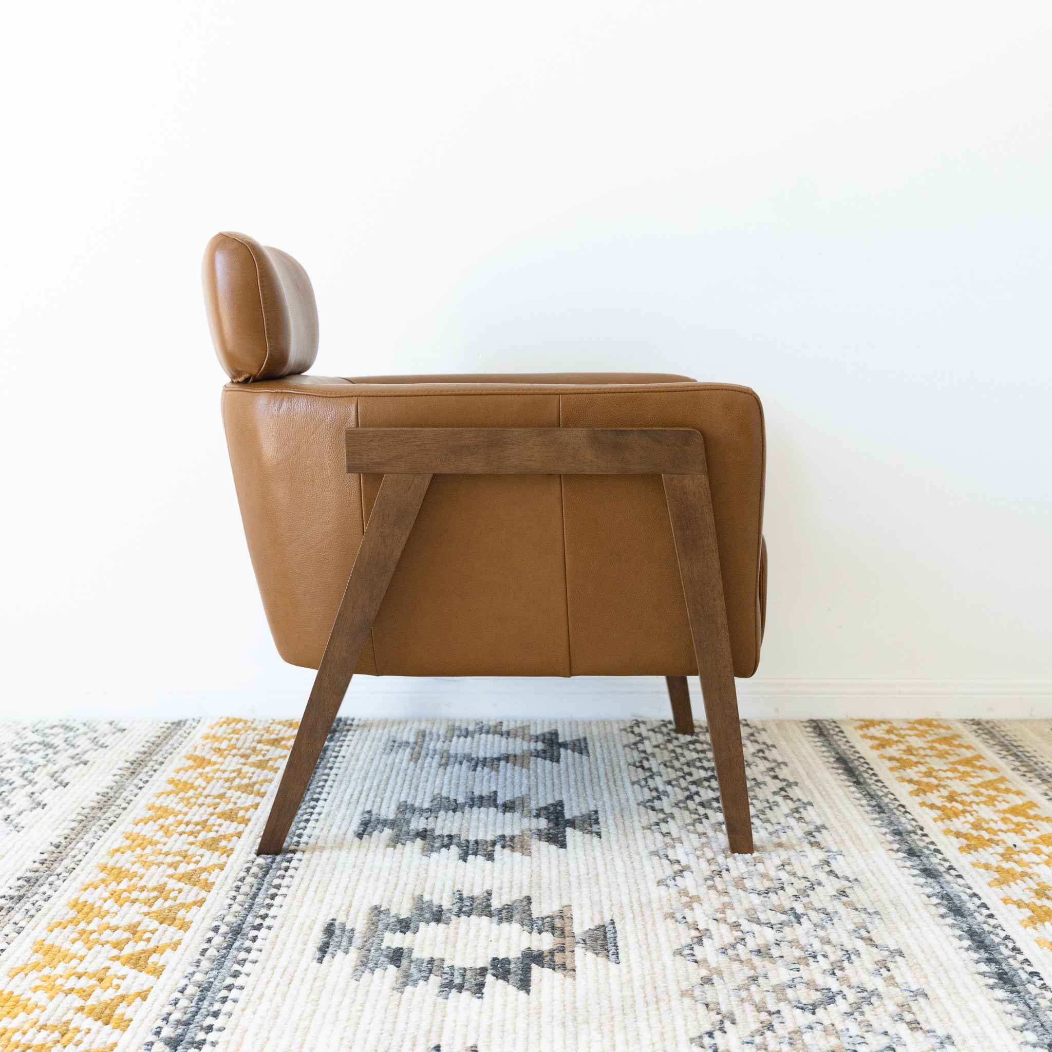 Ashcroft - Kayson Tan Leather Lounge Chair