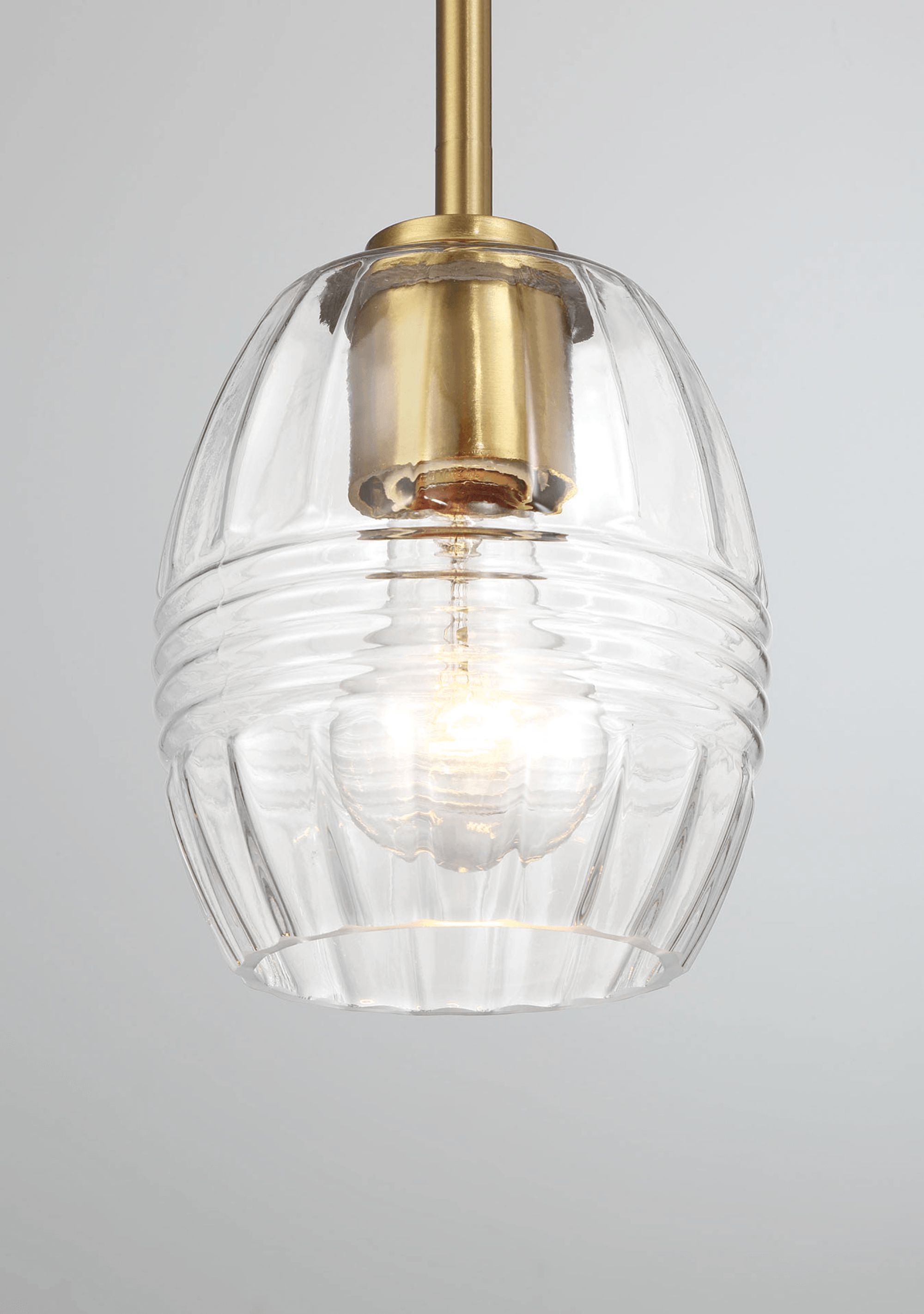 Ashcroft - Vista Single Pendant Chain Hanging Light with Clear Glass - Satin Brass