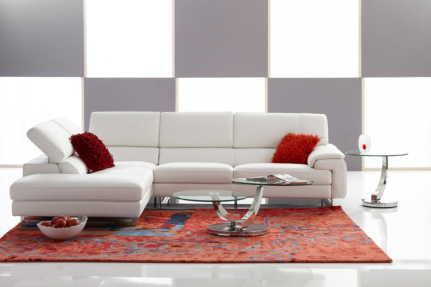 Bellini - Allure End Table in Silver/Clear