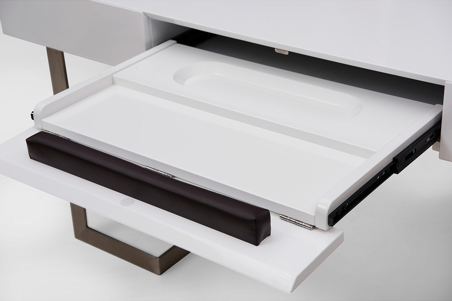 Bellini Ellen Desk - Gray