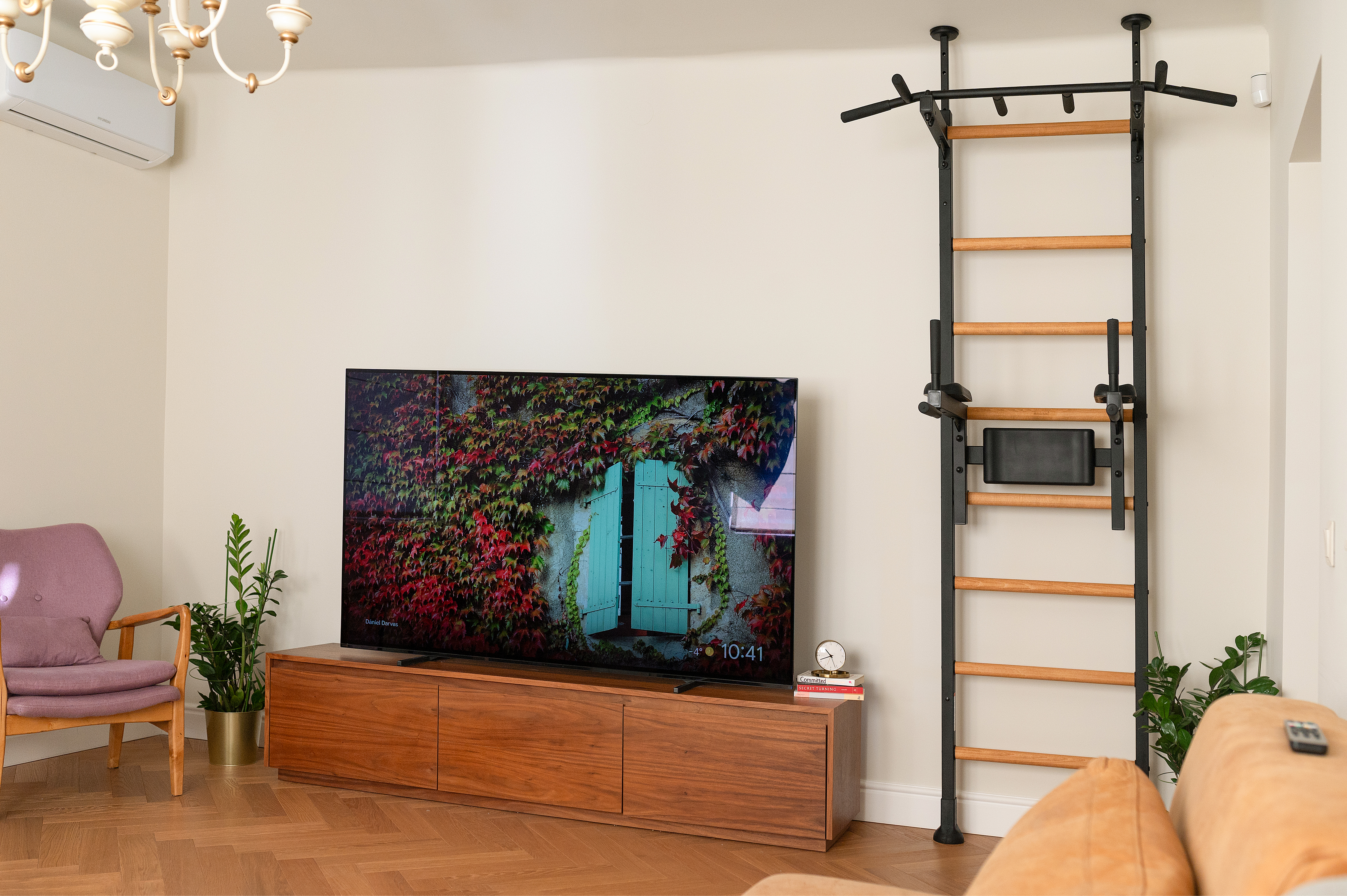 BenchK 522B Wall Bar with Pull-Up Bar and Dip Bar - Black/Wood