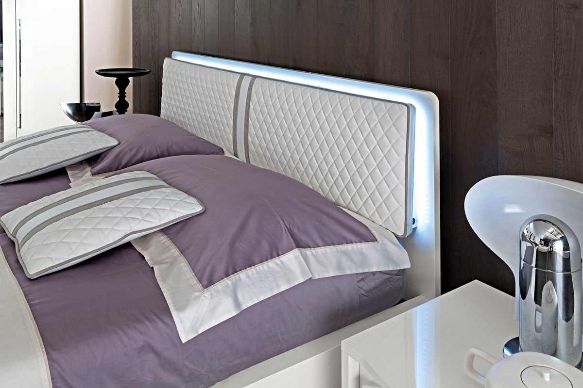 Camelgroup Vanity Queen Size Bed - White