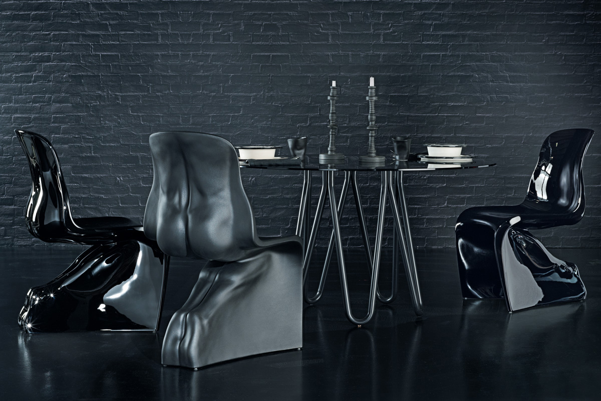 Casamania Meduse Round Dining Table - Black Top, Smoky Glass