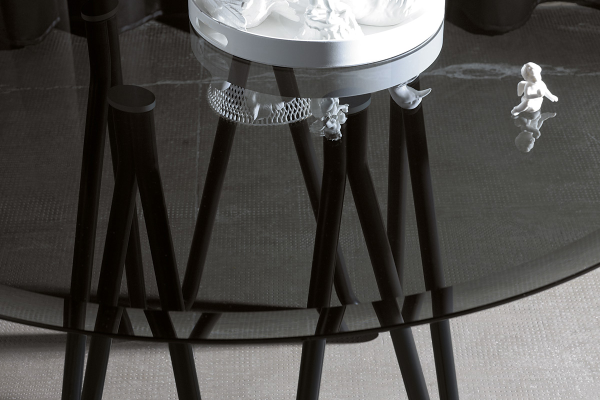 Casamania Meduse Round Dining Table - Black Top, Smoky Glass