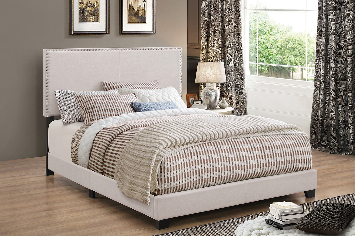 Coaster Boyd Queen Upholstered Bed with Nailhead Trim - Ivory