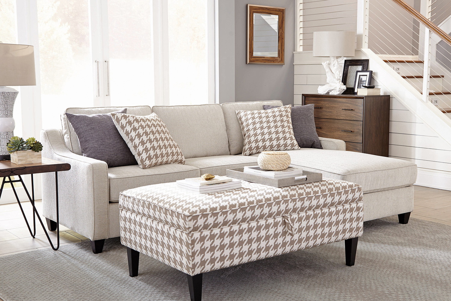 Coaster - Upholstered Storage Ottoman in White/Beige