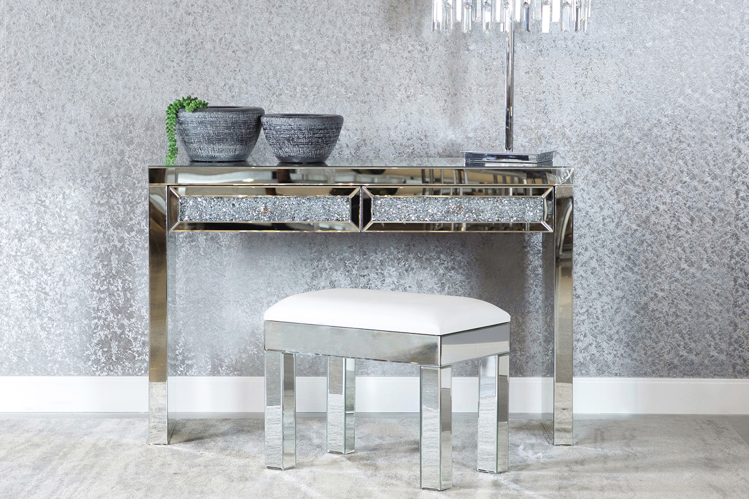 Coaster - Rectangular Upholstered Vanity Stool in White/Mirror