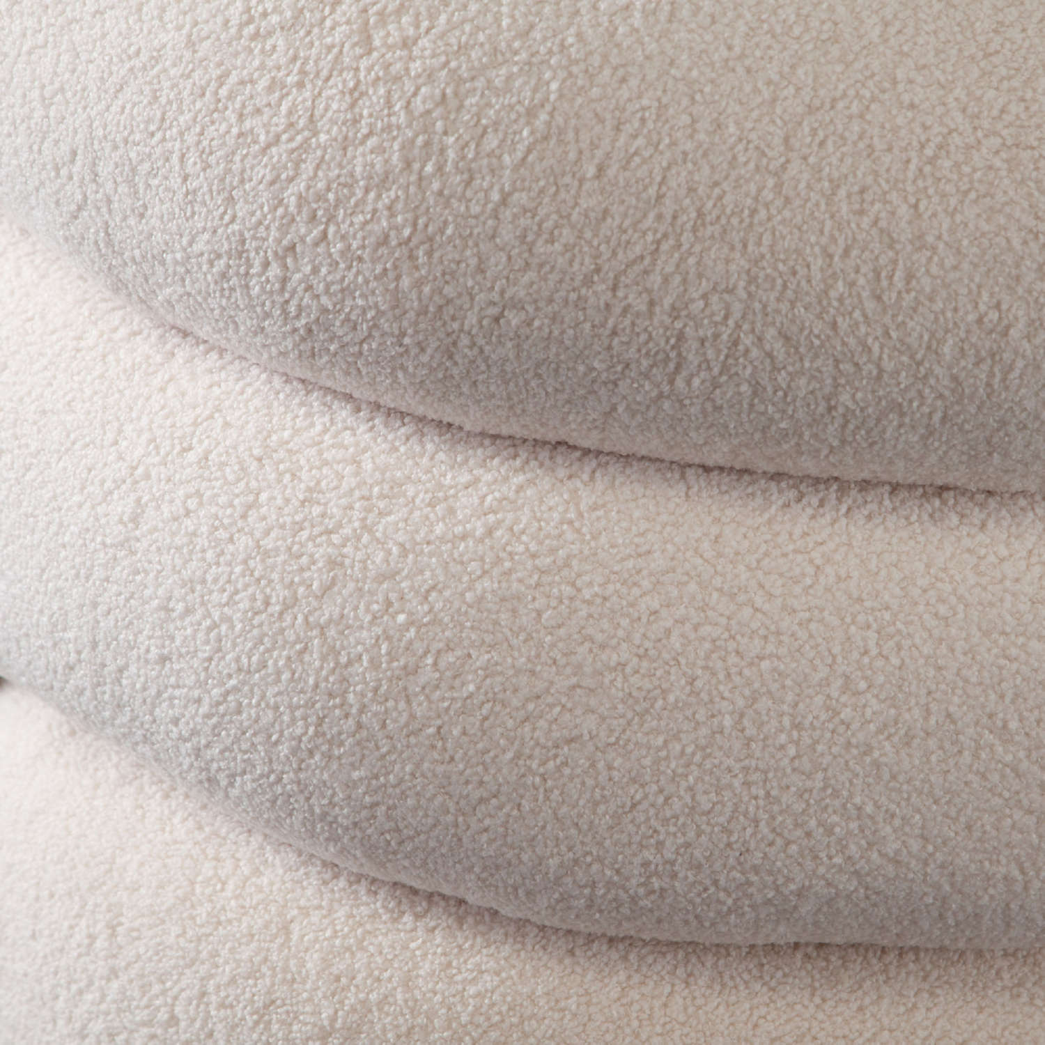 Diamond Sofa - Quantum Sherpa Swivel Accent Chair in Ivory