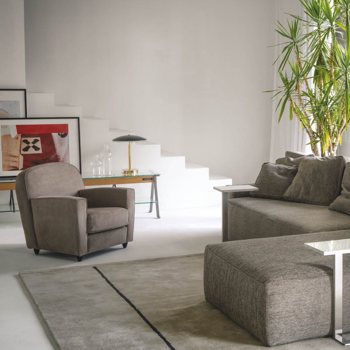 Driade - Vigilius Solid Armchair in Red