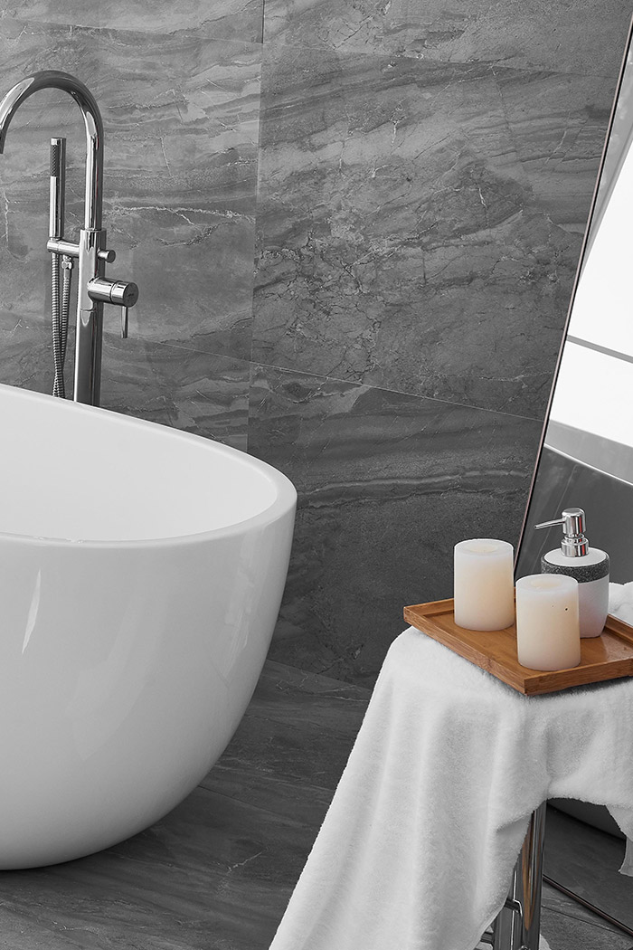 Elegant Soaking Roll Top Bathtub - White, D 67" (BT10767GW)