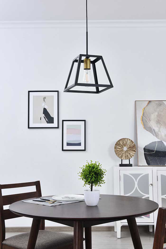 Elegant Resolute 5 Light Pendant - Brass/Black, L 10" (LD4061D10BRB)