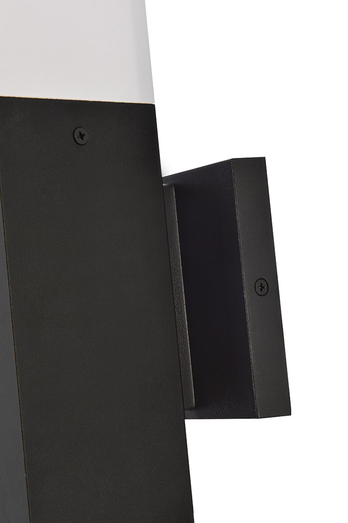 Elegant LED Outdoor Wall Light - Black (LDOD4021BK)