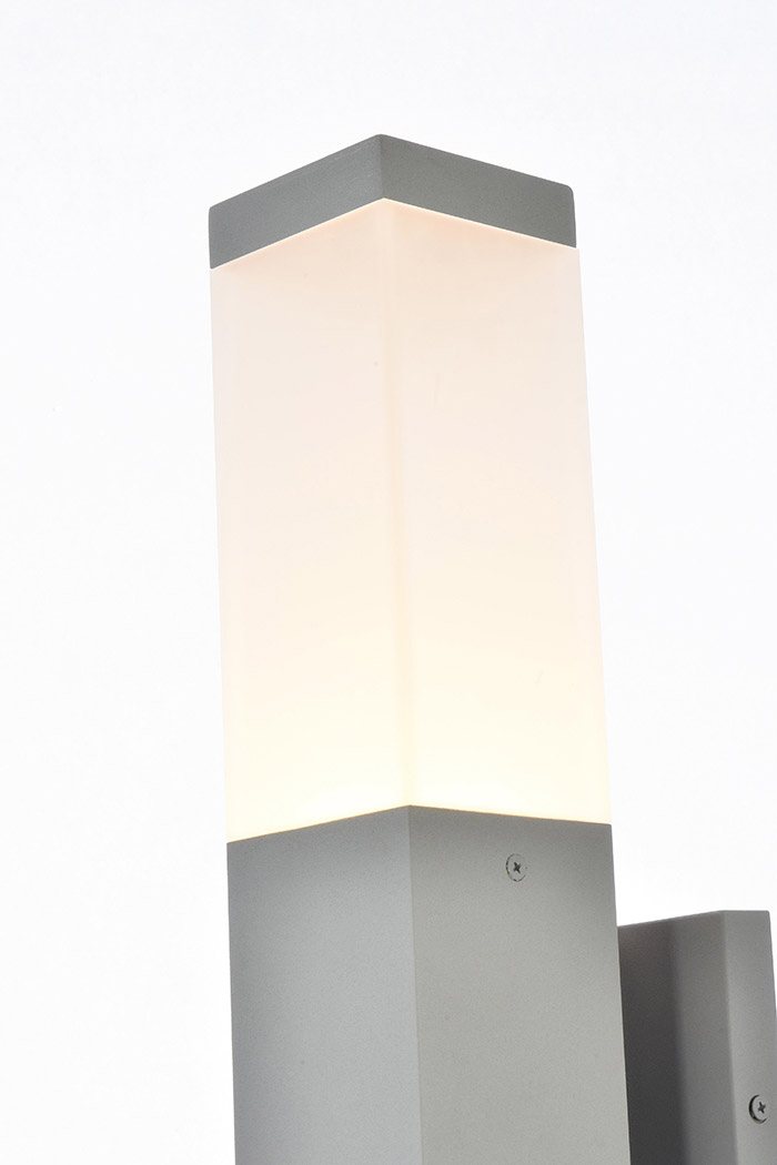 Elegant LED Outdoor Wall Light - Silver (LDOD4021S)