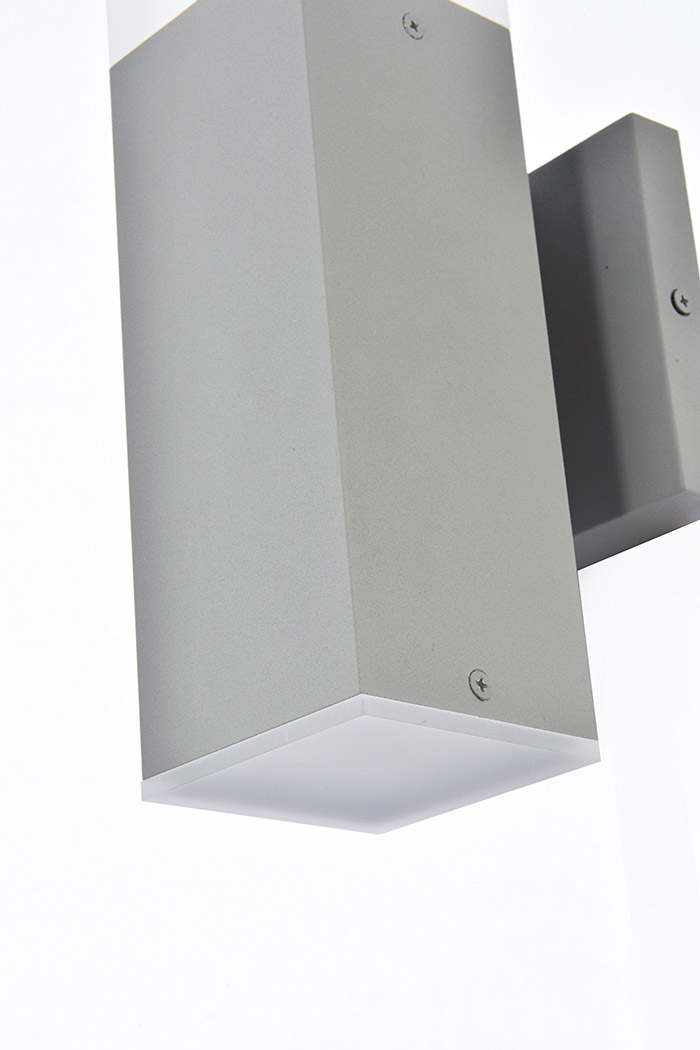 Elegant LED Outdoor Wall Light - Silver (LDOD4021S)