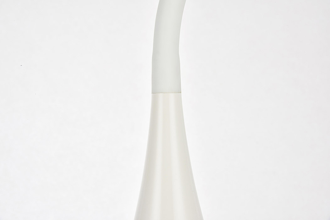 Elegant LED Table Lamp - White (LEDDS011)