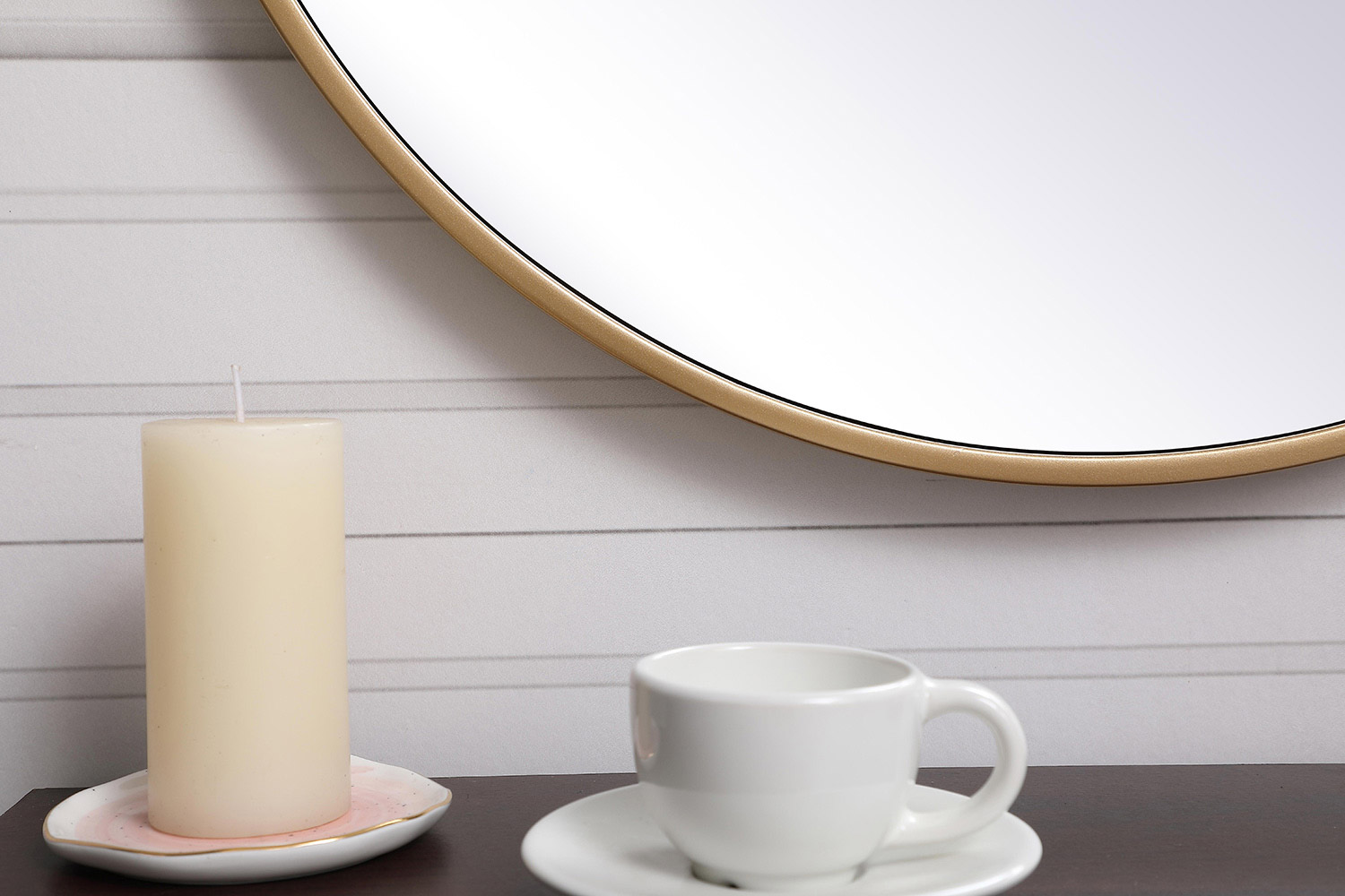 Elegant Wall Mirror - Brass, L 21" (MR4721BR)