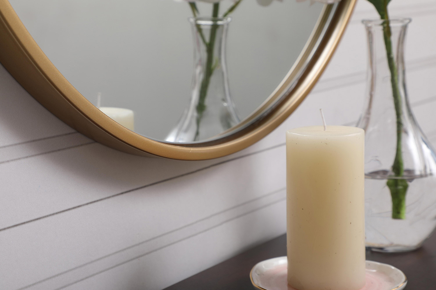 Elegant Wall Mirror - Brass, L 21" (MR4721BR)