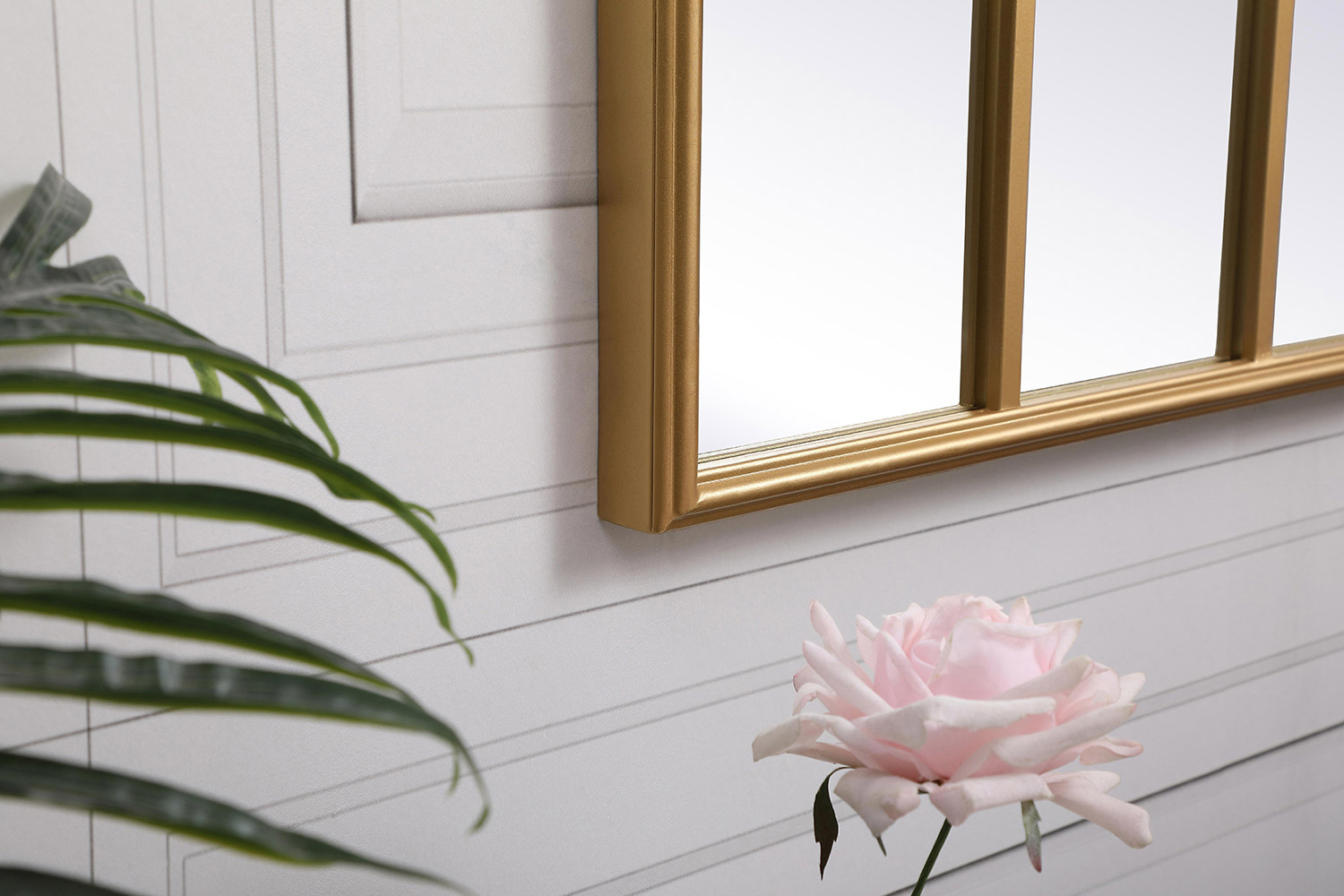Elegant Wall Mirror - Brass, L 41.5" (MR612842BR)
