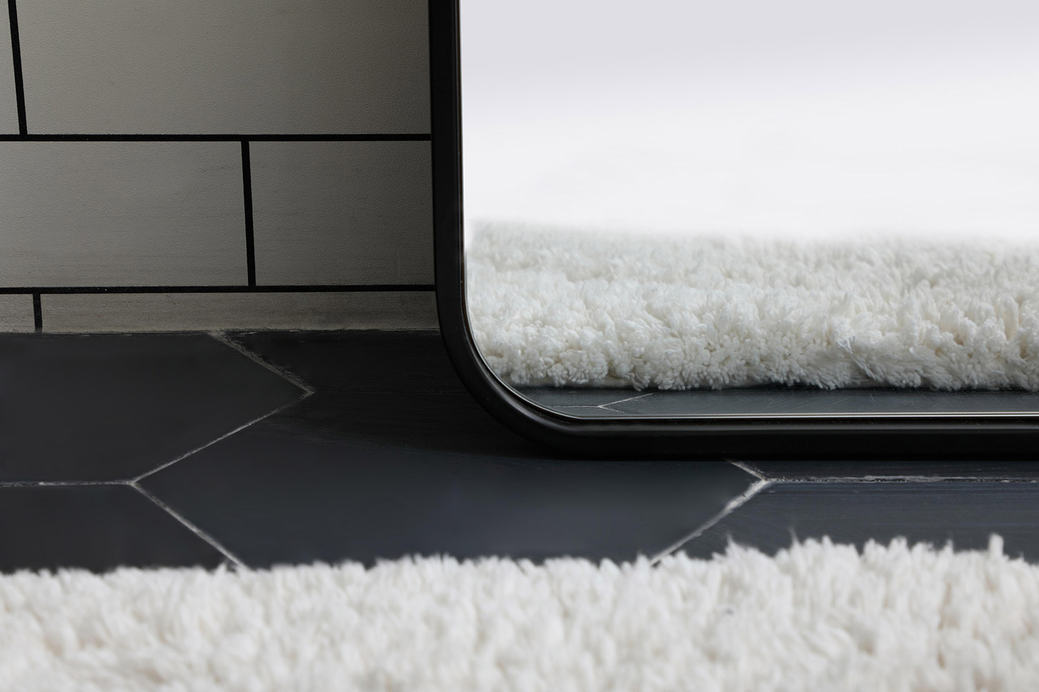 Elegant Wall Mirror - Black, L 60" (MR801860BK)