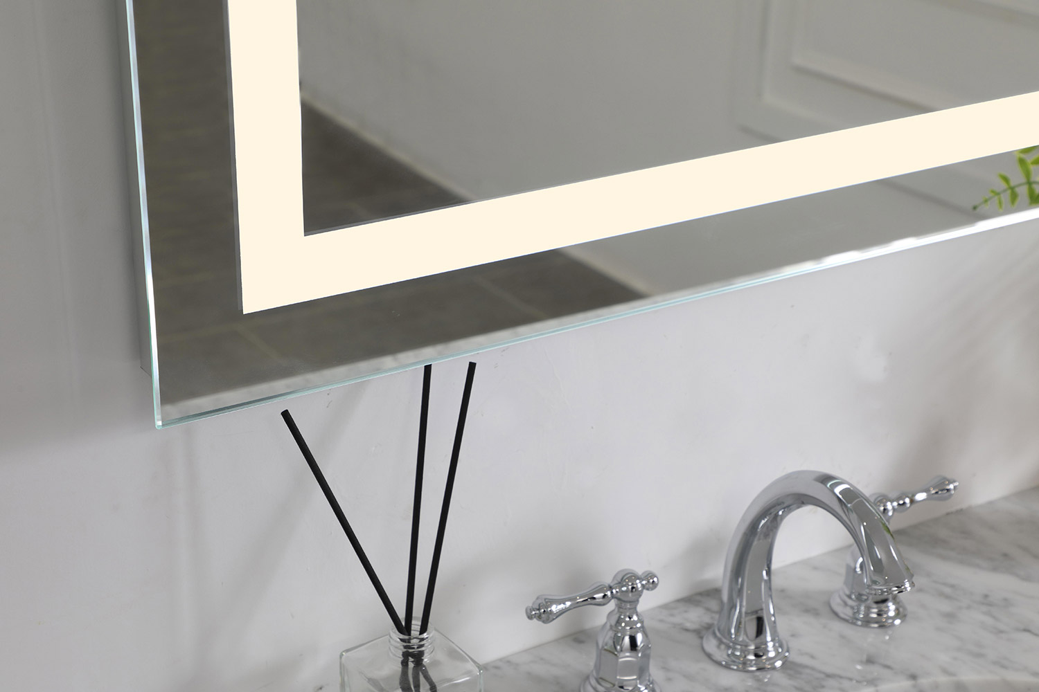 Elegant Wall Mirror - Clear/Warm White, D 24", H 40" (MRE-6014)
