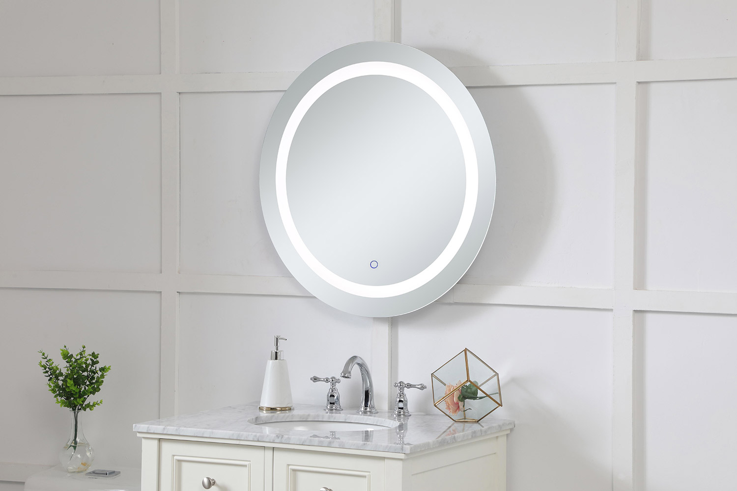 Elegant Wall Mirror - Clear, D 28", H 28" (MRE22828)