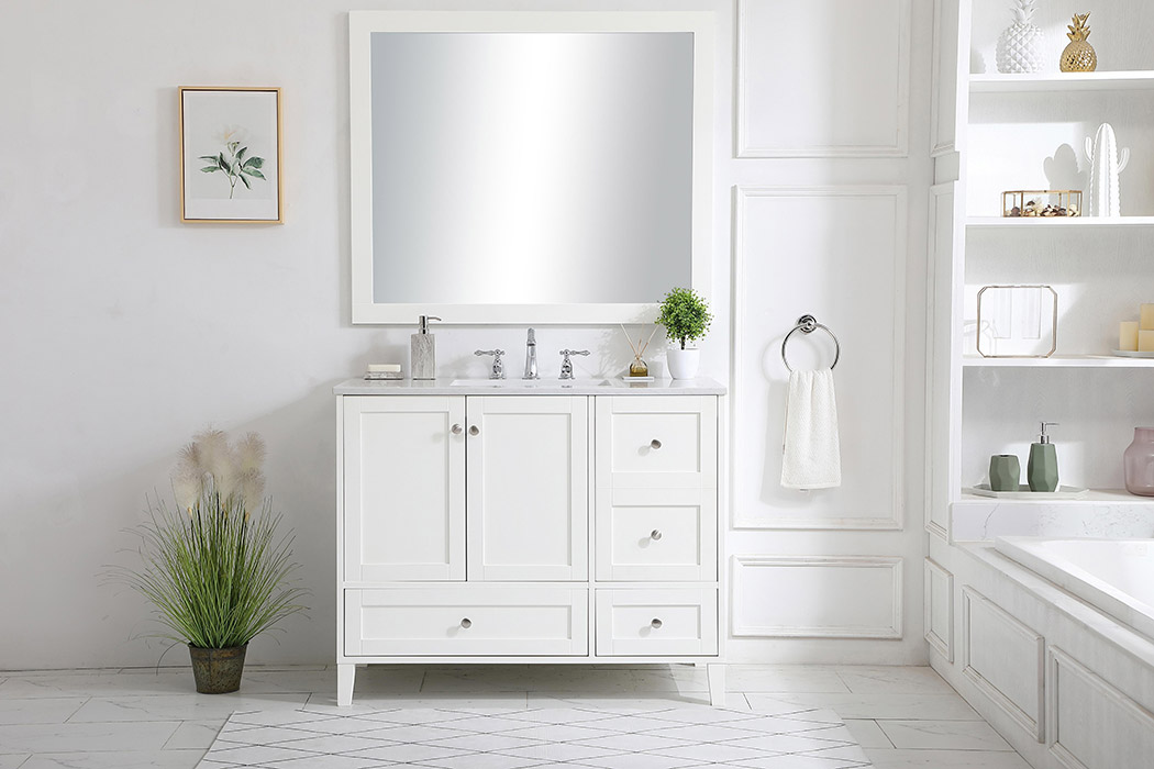 Elegant Bathroom Vanity - White (VF18042WH)