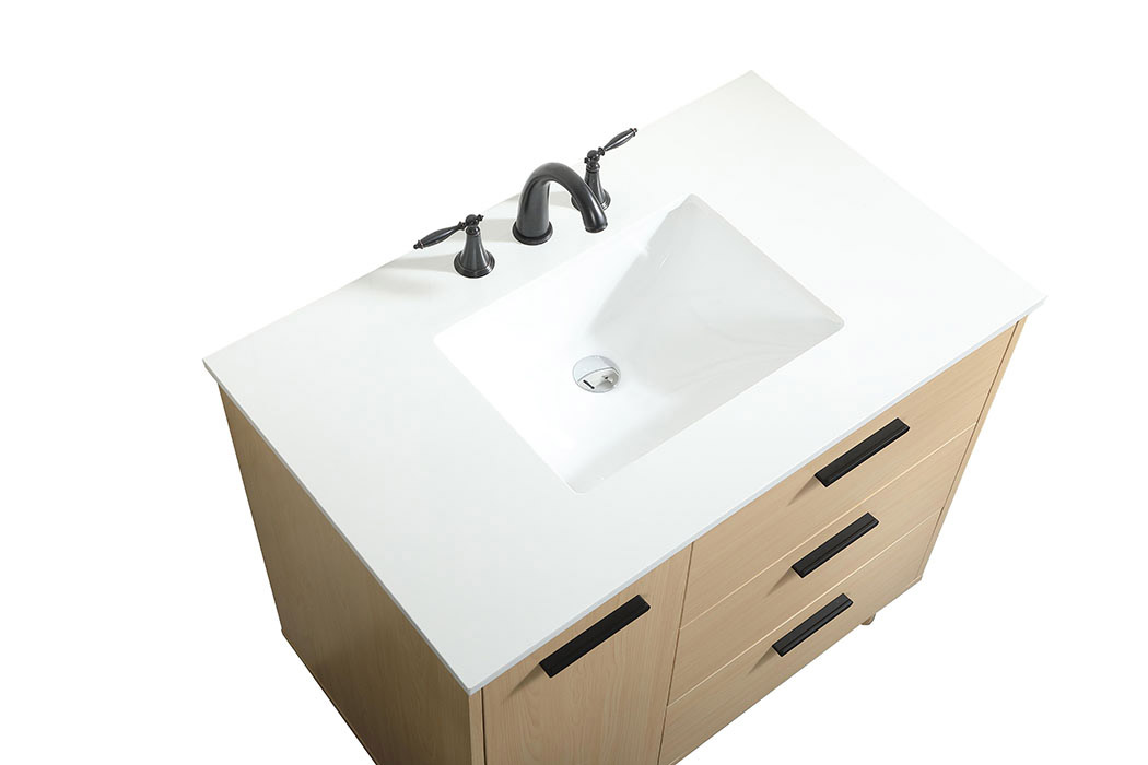 Elegant Bathroom Vanity - Maple (VF47036MMP)