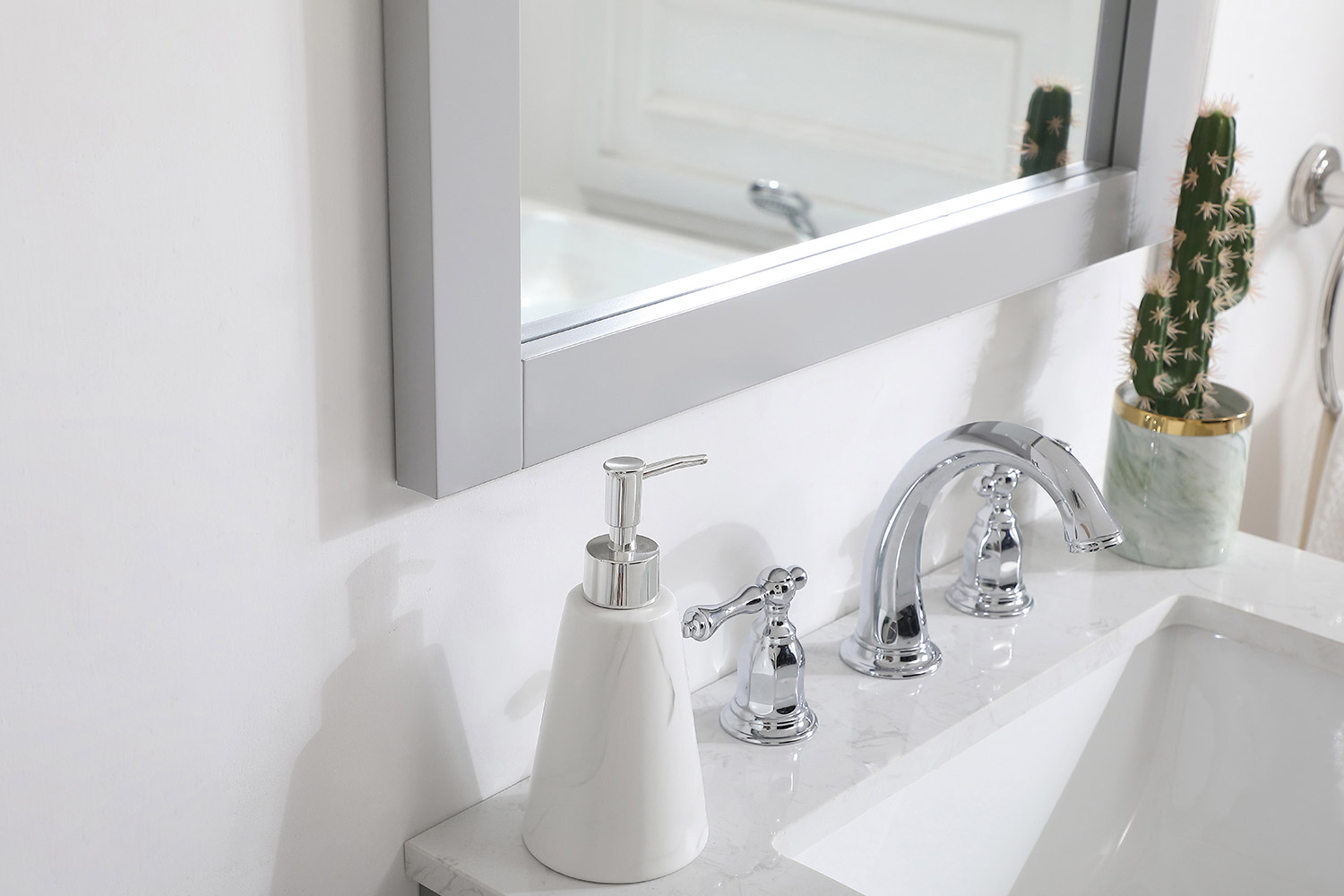 Elegant Wall Mirror - Gray, D 24", H 32" (VM22432GR)