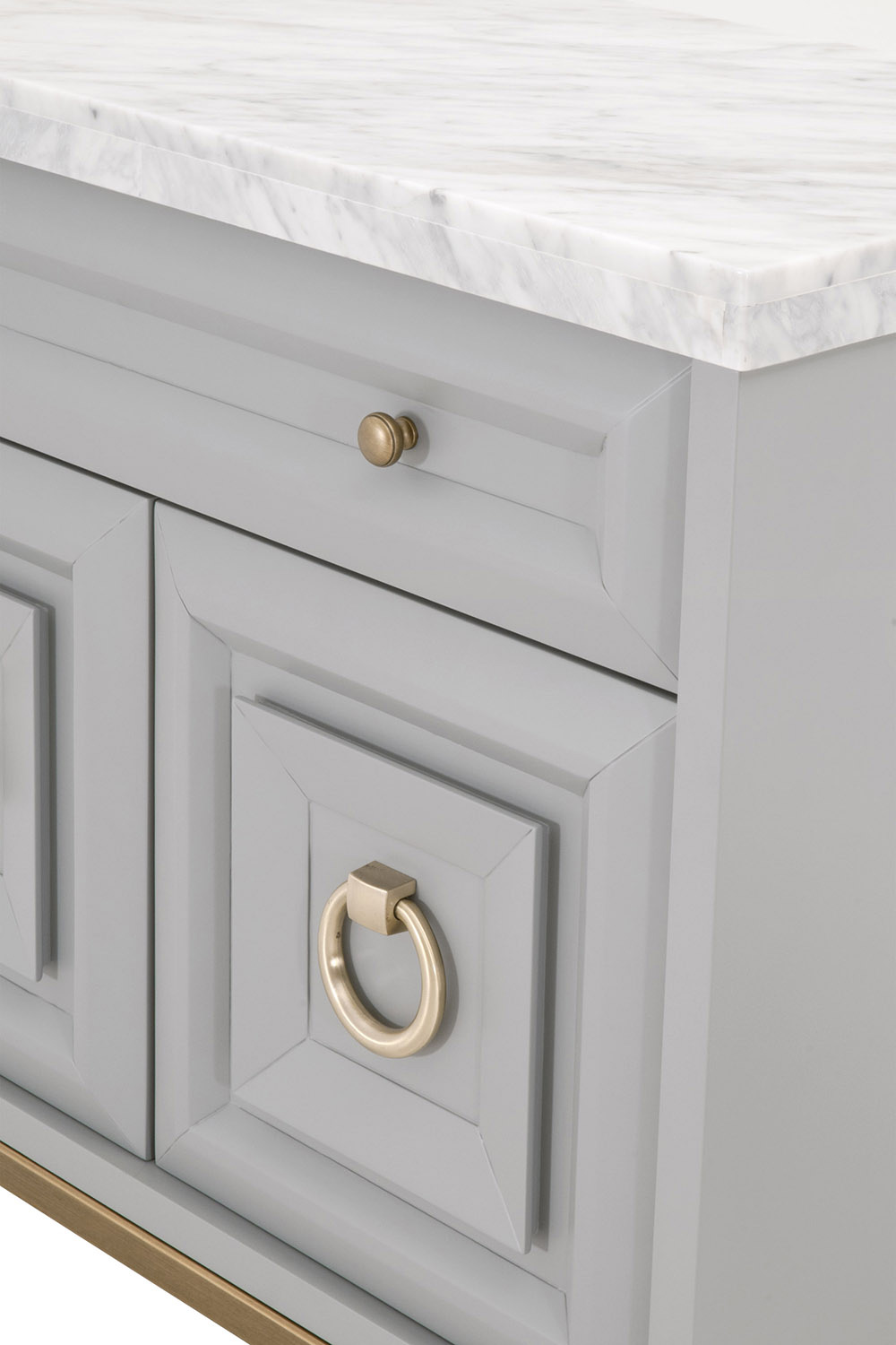 Essentials - Azure Carrera Media Chest