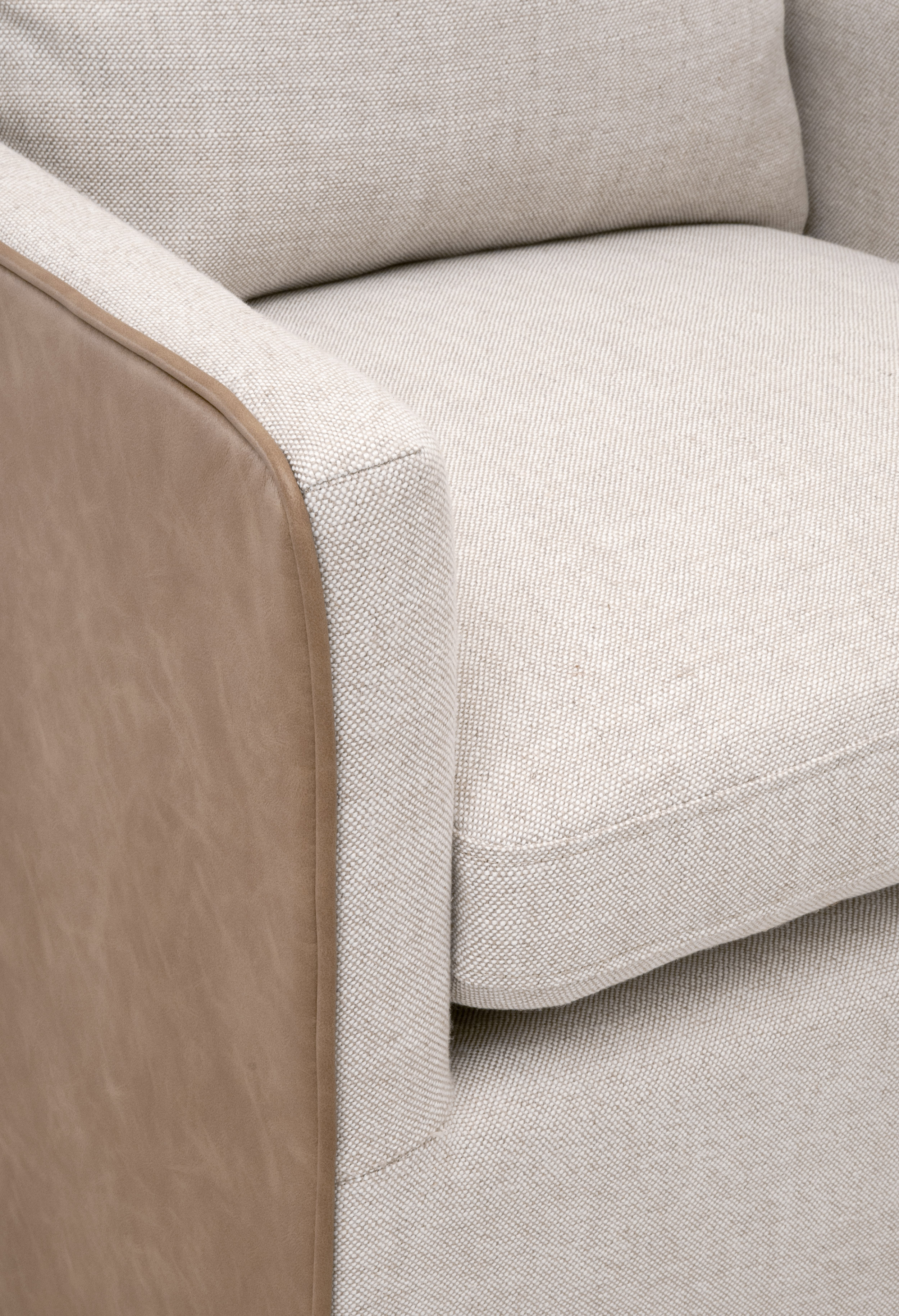 Essentials Harmony Arm Chair With Casters - Performance Bisque French Linen, Ivanhoe-Toast