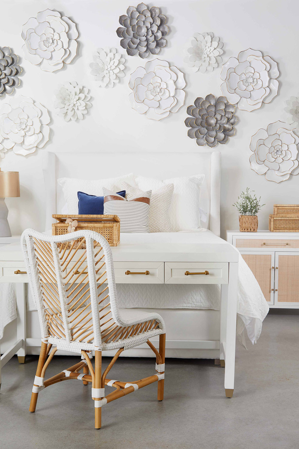 Essentials Balboa Queen Bed - LiveSmart Peyton Pearl and Natural Gray