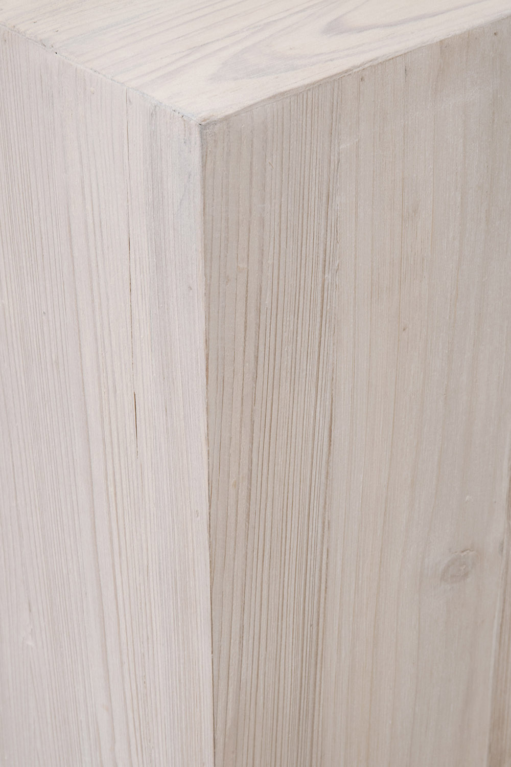 Essentials - Bella Antique Montauk End Table in White Wash Pine