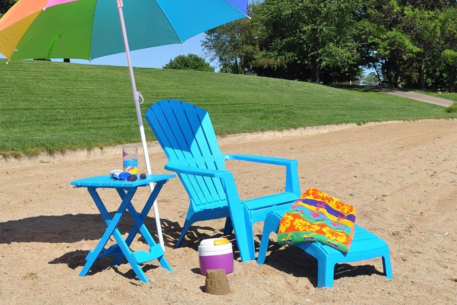 FaFurn - Pool Blue Folding Side Table in Durable Patio Furniture Plastic Resin